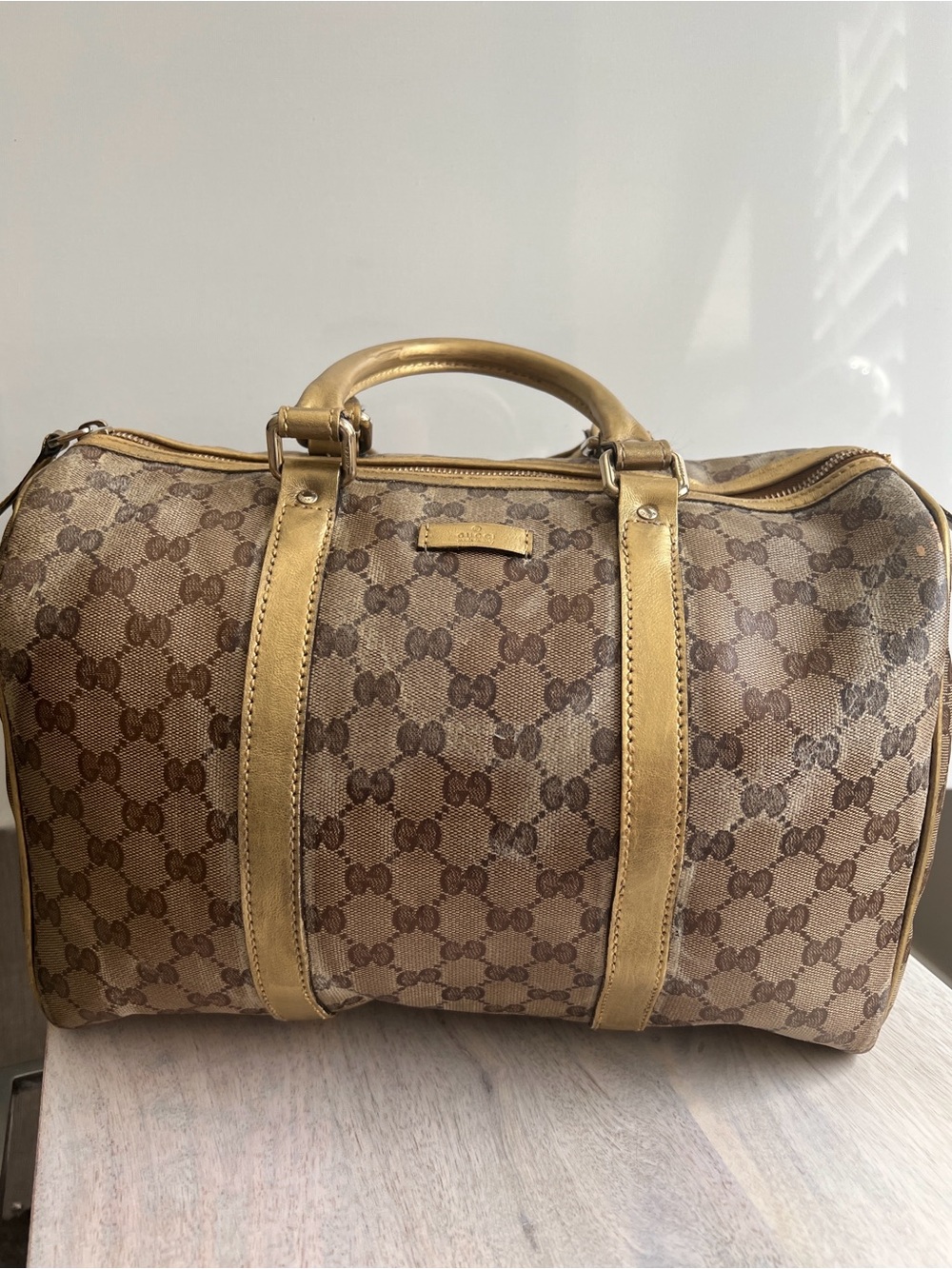 Authentic Gucci Gold Metallic Boston
Shoulder Bag